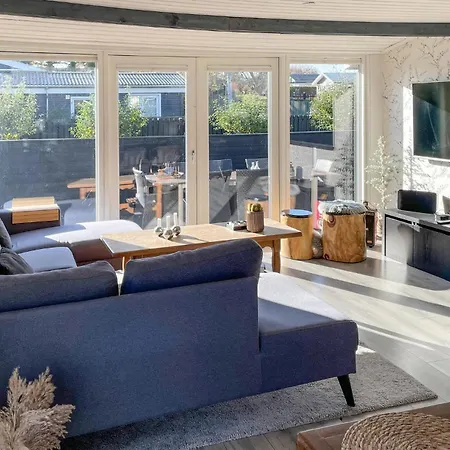 Ocean Front In Otterup With Wifi