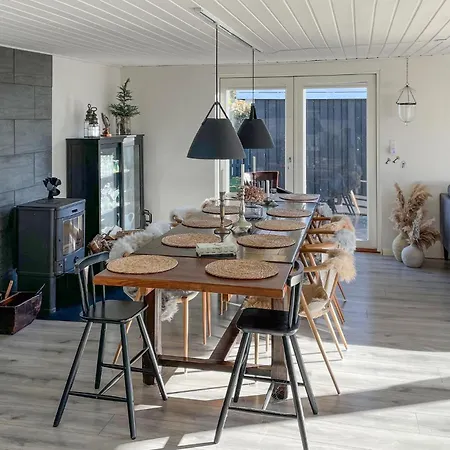 Prázdninový dům Ocean Front In With Wifi