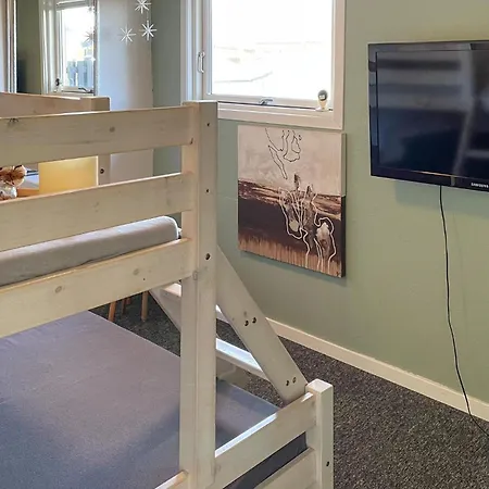 Ocean Front In With Wifi Semesterbostad